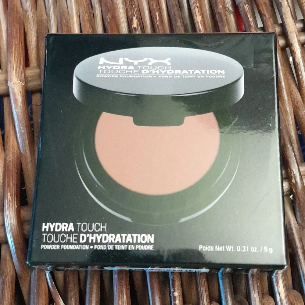 NYX HYDRO TOUCH COCOA HTPF15 2 Way Cake Powder Foundation